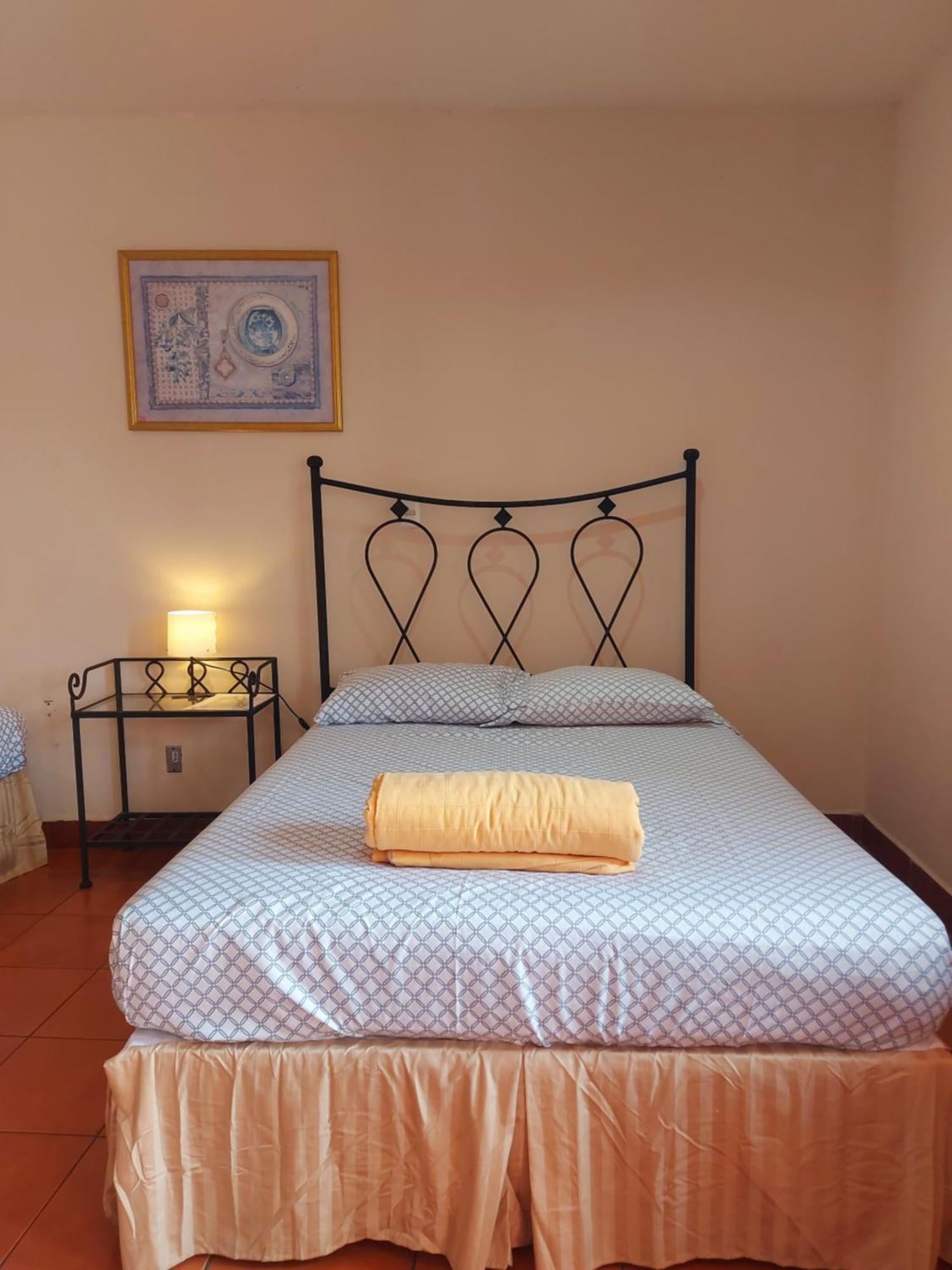 Hostal Lolita'S Boutique Ґранада Екстер'єр фото