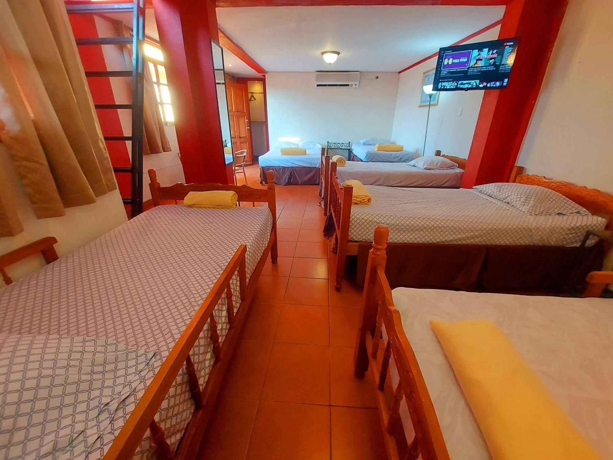 Hostal Lolita'S Boutique Ґранада Екстер'єр фото