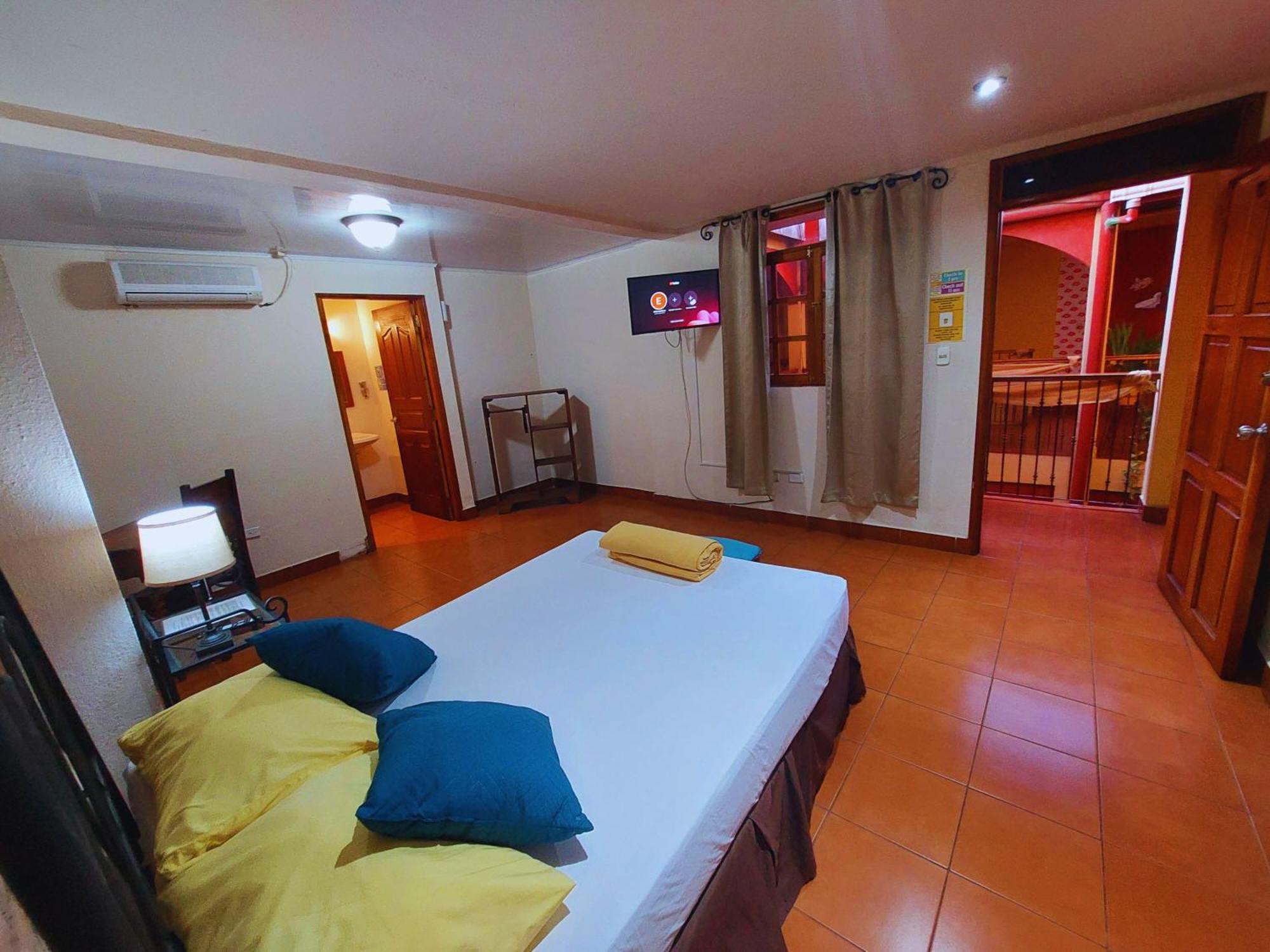 Hostal Lolita'S Boutique Ґранада Екстер'єр фото